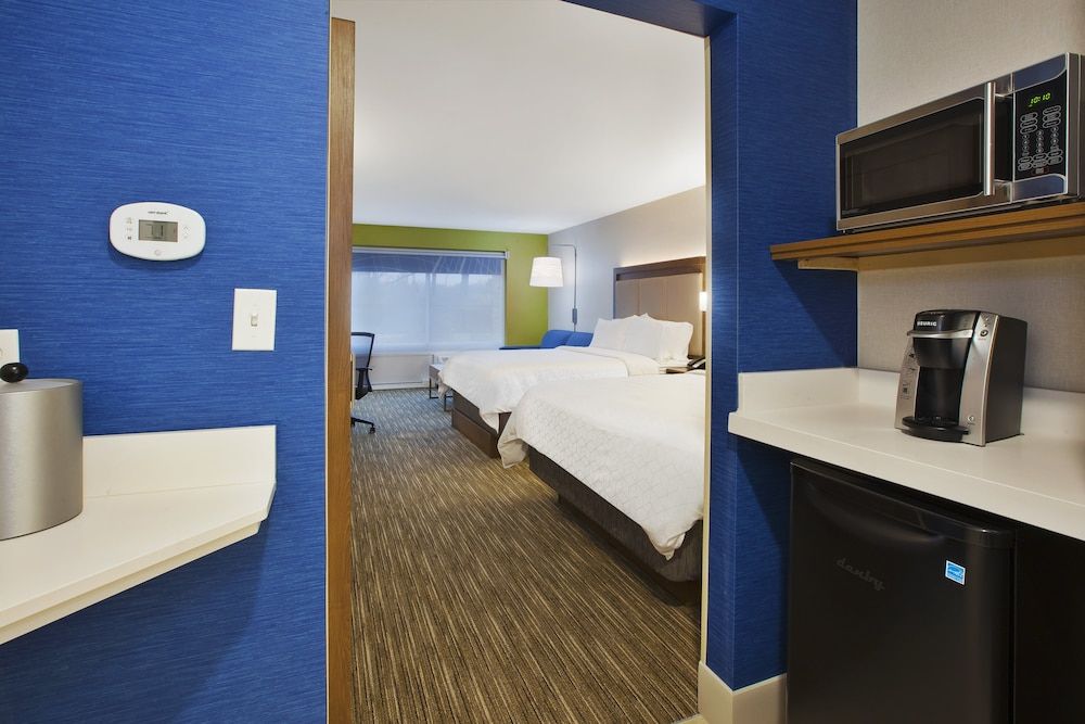 Suite, Multiple Beds