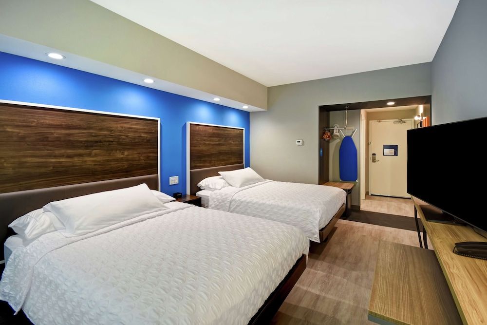 Room, 2 Queen Beds, Accessible (Hearing)