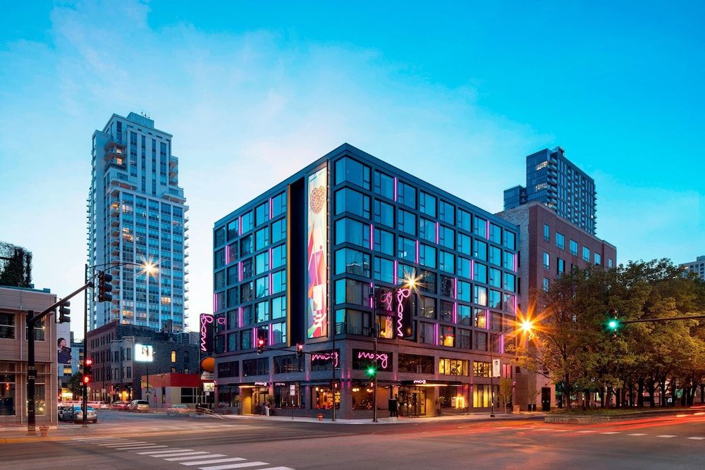 undefined Moxy Chicago Downtown 10