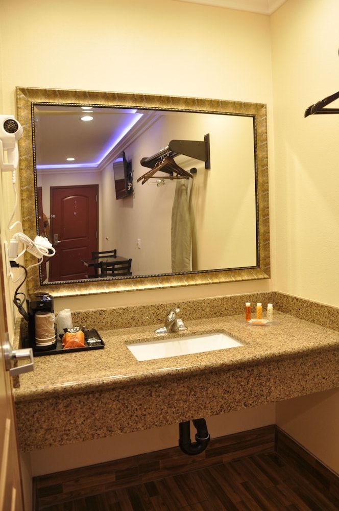 Sun Light Motel Standard Room, 1 Queen Bed 3