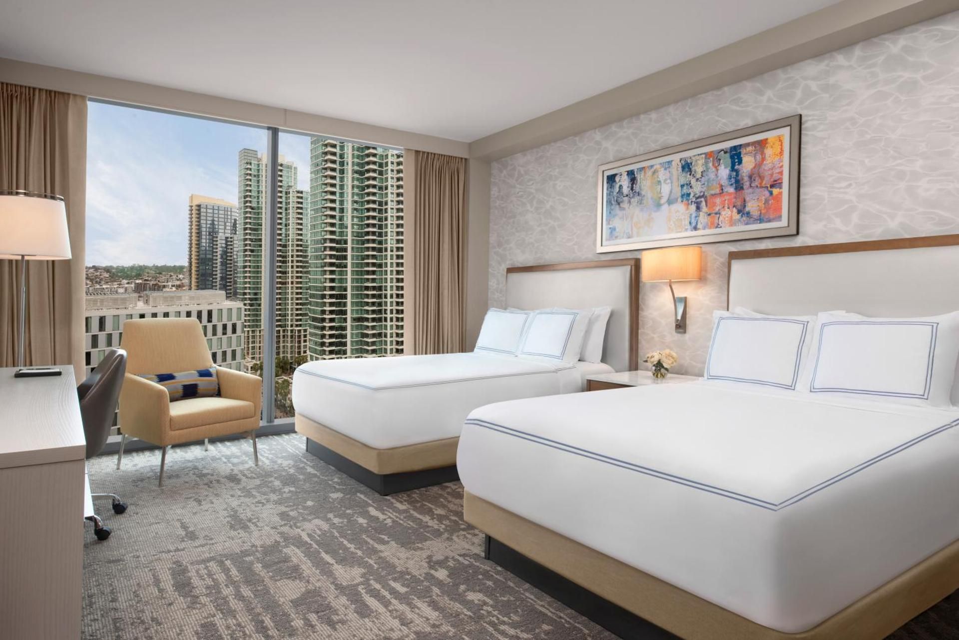 2 Queen Premium Club Lounge Access
