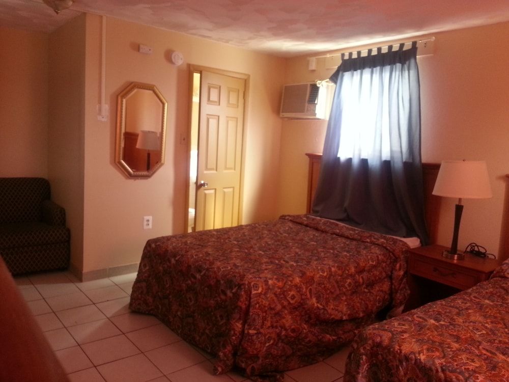 Atlantic Inn Standard Room, 2 Double Beds 2