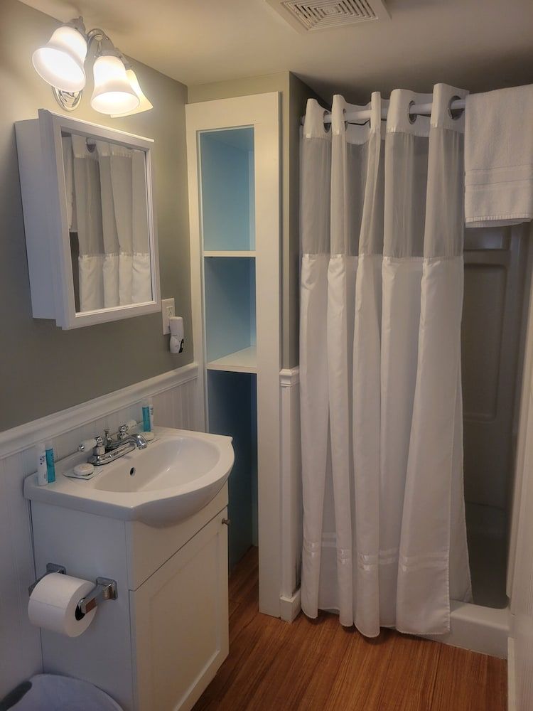 Standard Double Room, Ensuite (Cottage 04 - Not Pet Friendly)