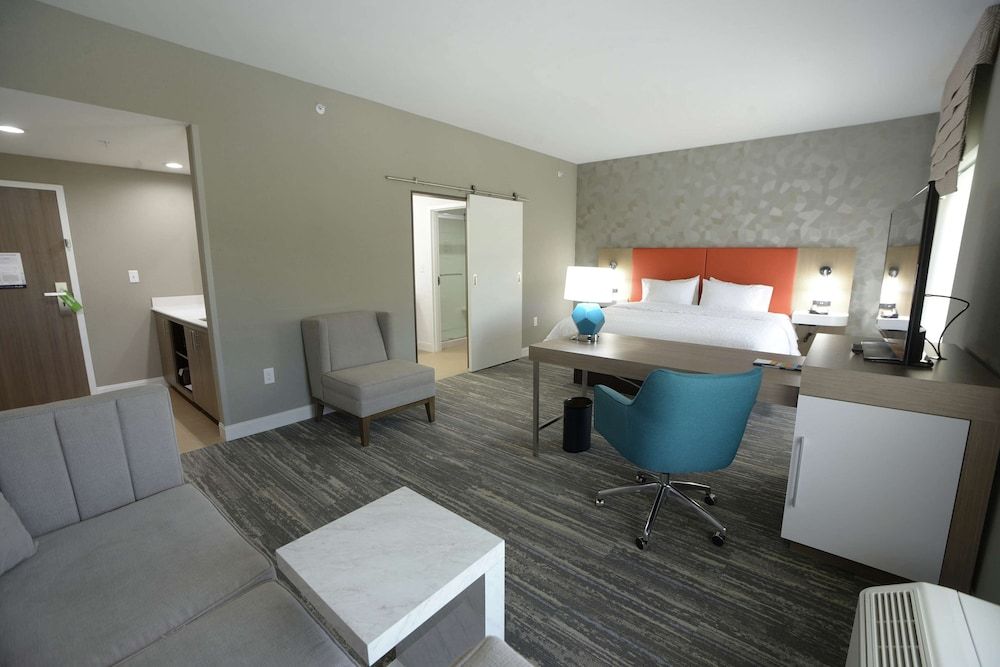 Studio, 1 King Bed, Accessible (Hearing)