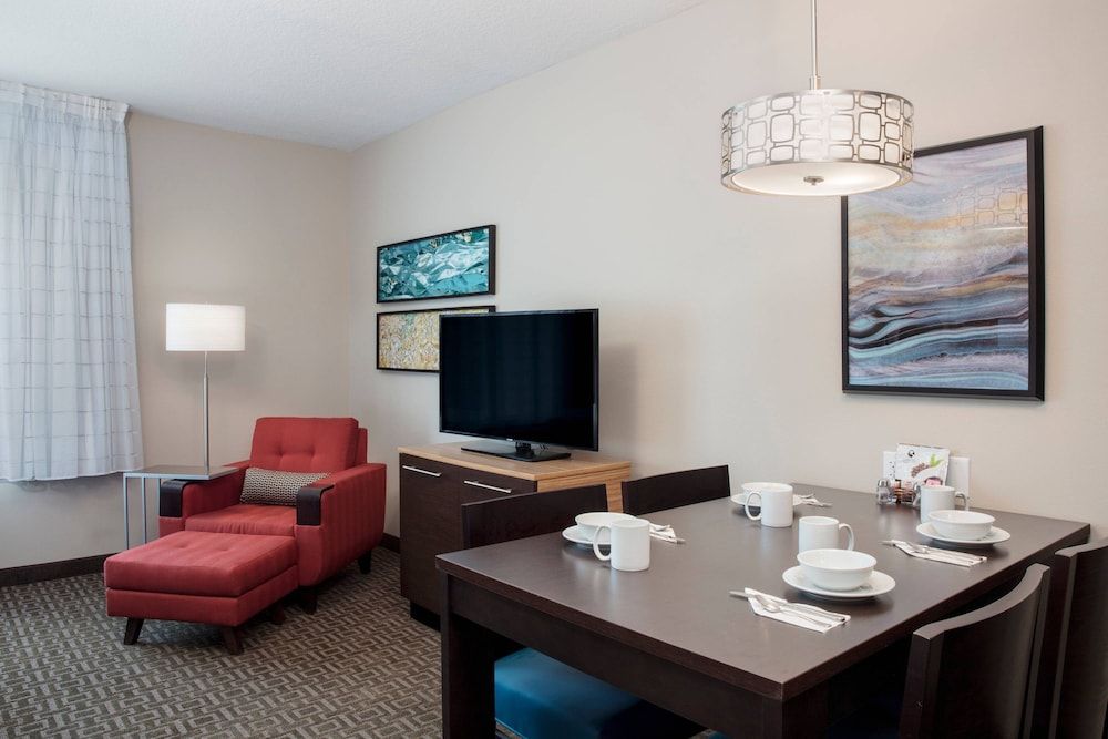 TownePlace Suites by Marriott Orlando Theme Parks/Lake Buena Vista Studio, 2 Queen Beds (Mobility Accessible, Tub) 7