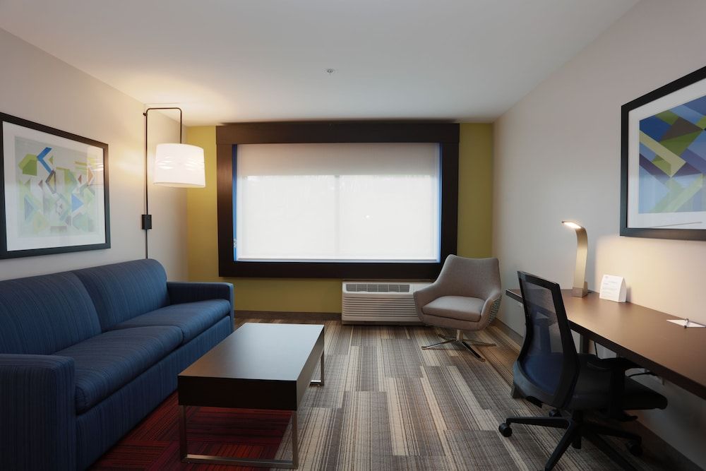 Standard Room, 1 King Bed with Sofa bed