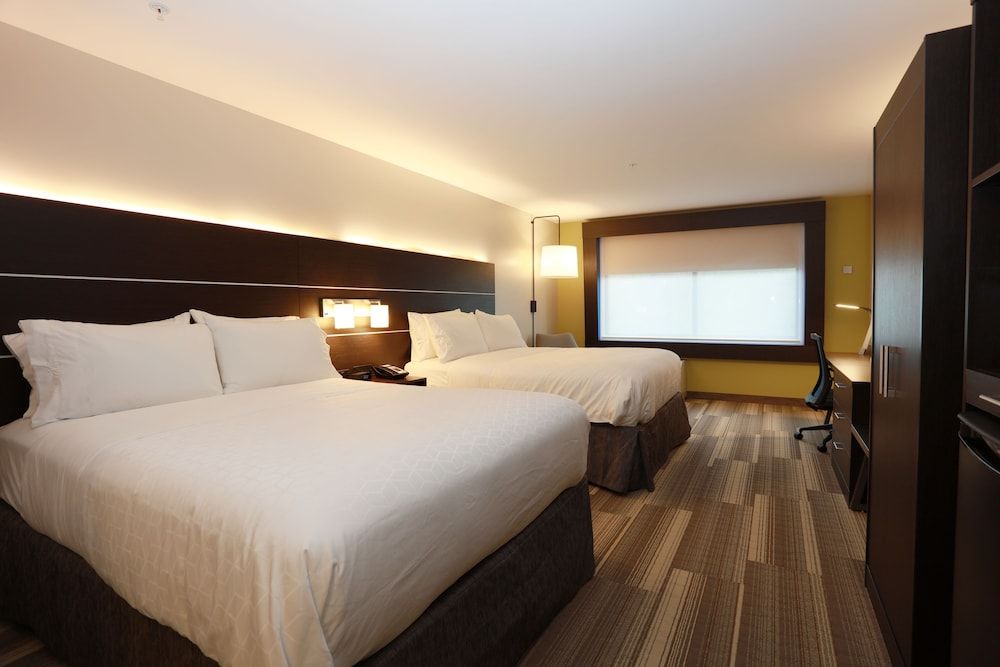 Standard Room, 2 Queen Beds, Accessible (Mobil, Roll Shwr)