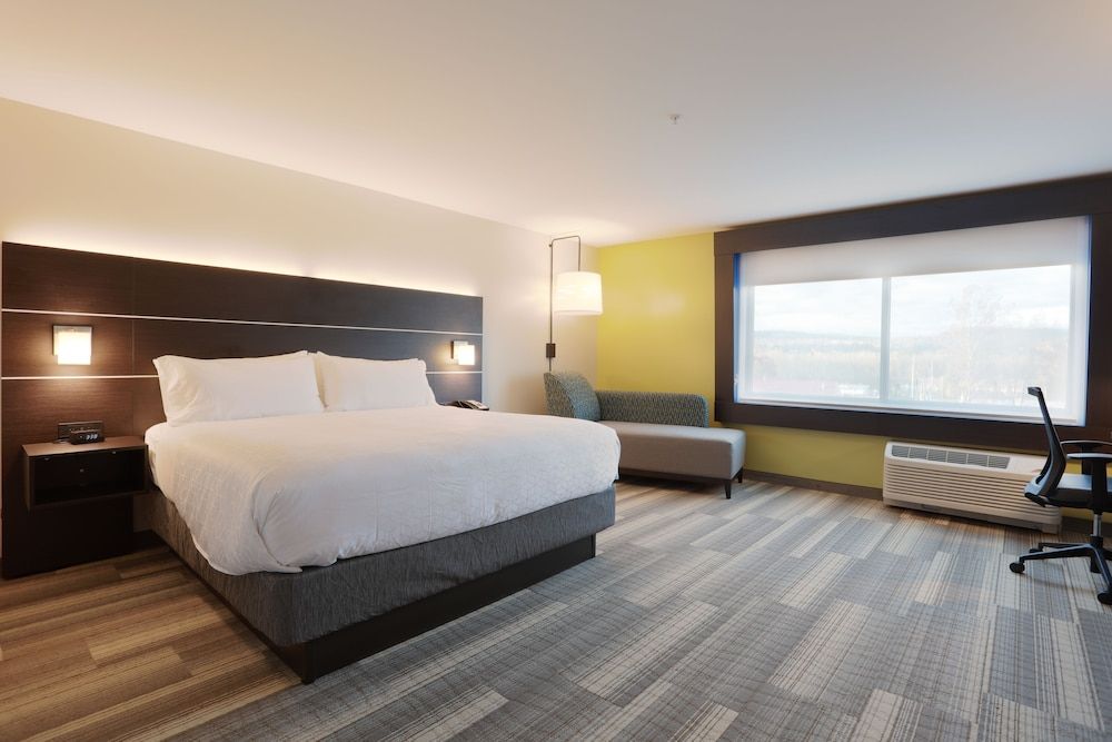 Standard Room, 1 King Bed, Accessible (Communications, Low Floor)