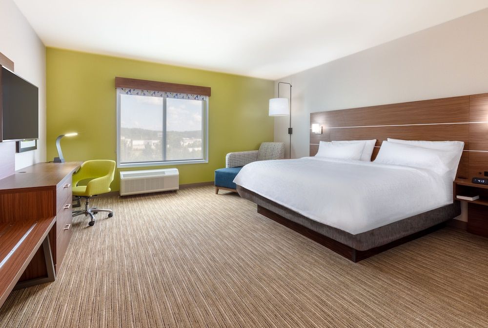 Standard Room, 1 King Bed, Accessible (Communications Accessible)