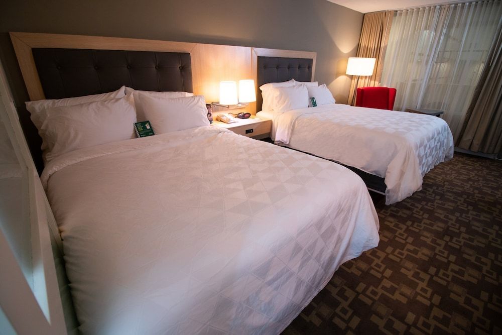 Standard Room, 2 Queen Beds, Accessible (Communications)