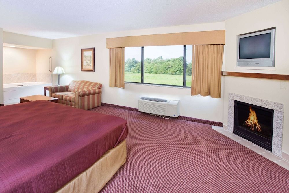 Studio Suite, 1 King Bed, Non Smoking