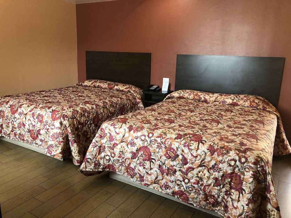 Classic Double Room, 2 Queen Beds, Refrigerator & Microwave