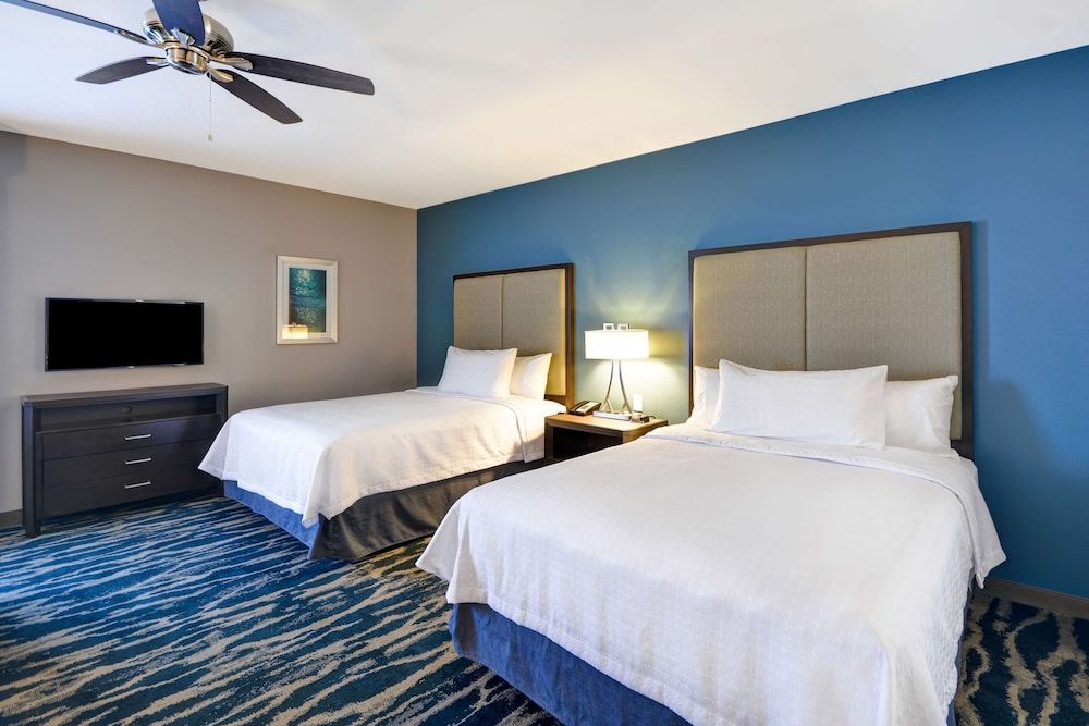 Studio, 2 Queen Beds, Accessible, Bathtub