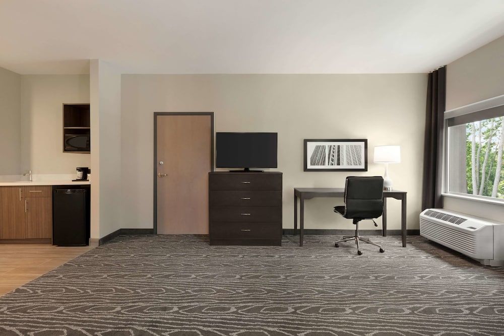 Executive Room, 2 Queen Beds, Non Smoking (Superior)
