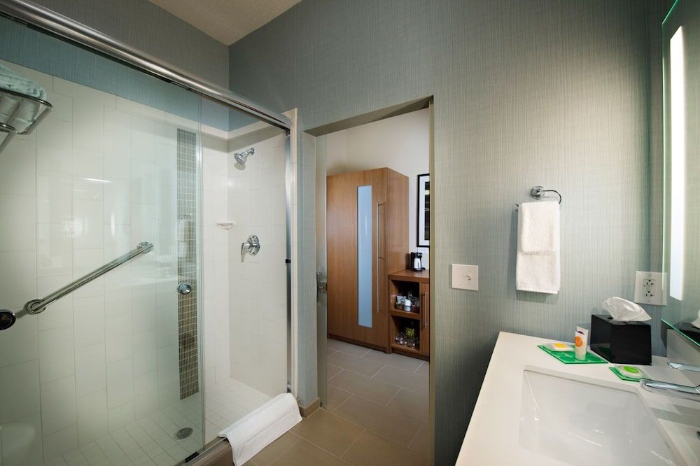 Hyatt Place Savannah Airport Room, 1 King Bed (Guest) 4