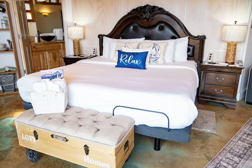 Grand Studio Suite, 1 King Bed with Sofa bed, Ocean View, Oceanfront
