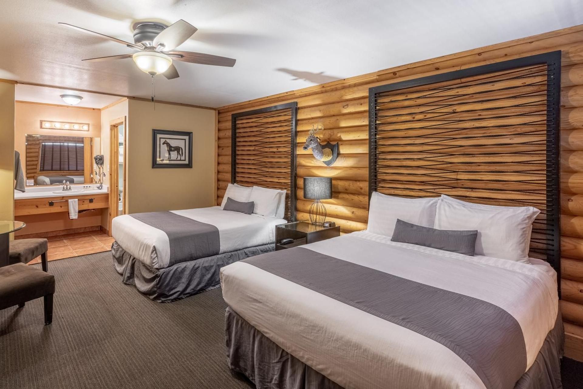 Queen Room with Two Queen Beds - No pets