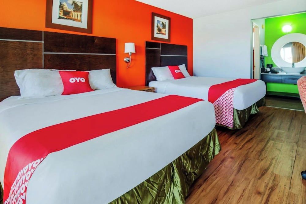 Hotel Europa Ridgecrest Room, 2 Queen Beds, Non Smoking 2