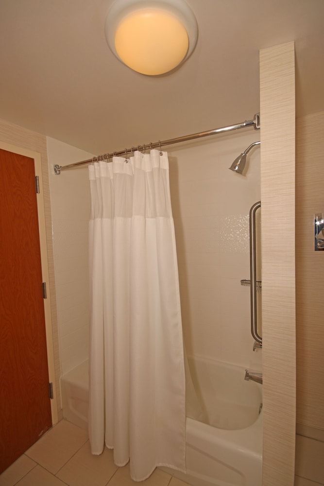 Room, 2 Queen Beds, Non Smoking (Mobility/Hearing Accessible, Tub)