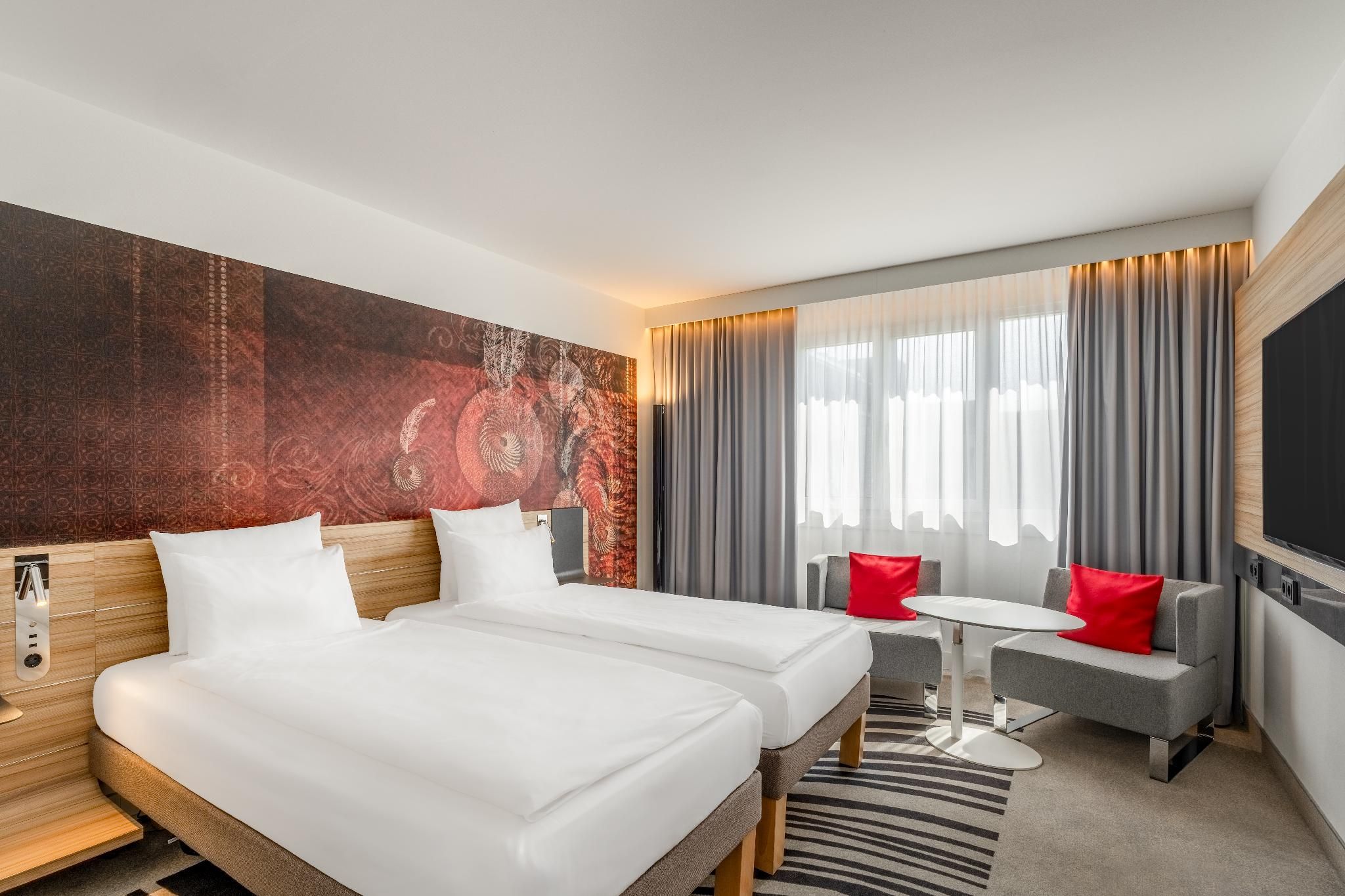 Novotel Muenchen City Standard Room with 2 Single Beds