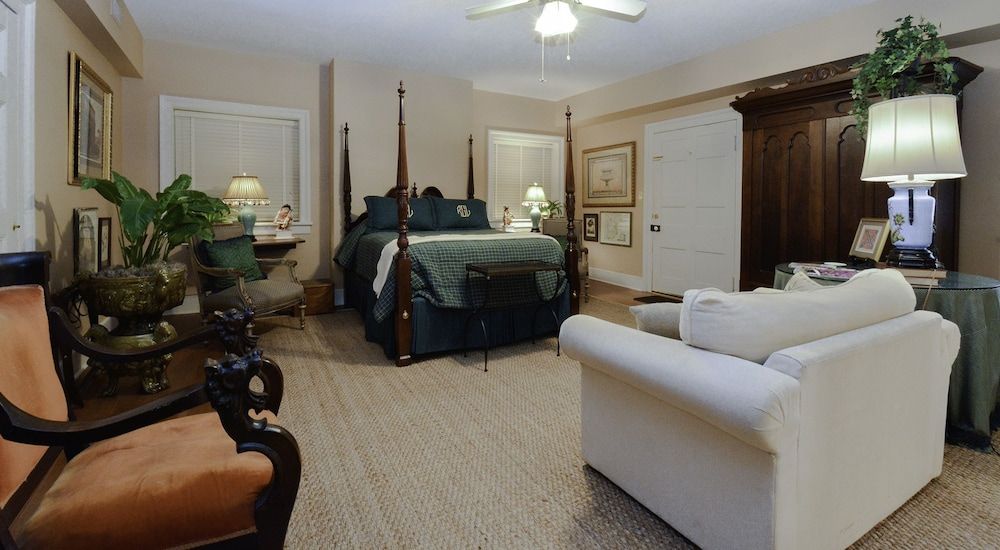 Choctaw Hall Bed and Breakfast Deluxe Double Room, 1 Bedroom, Non Smoking, Private Bathroom 2