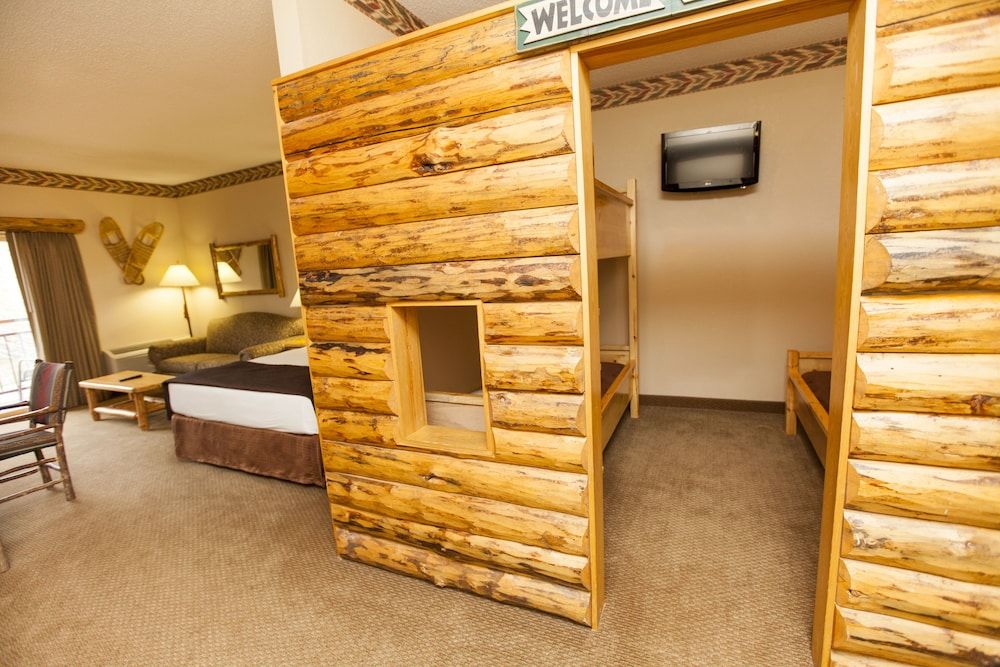 Kid Cabin Suite - Waterpark Included