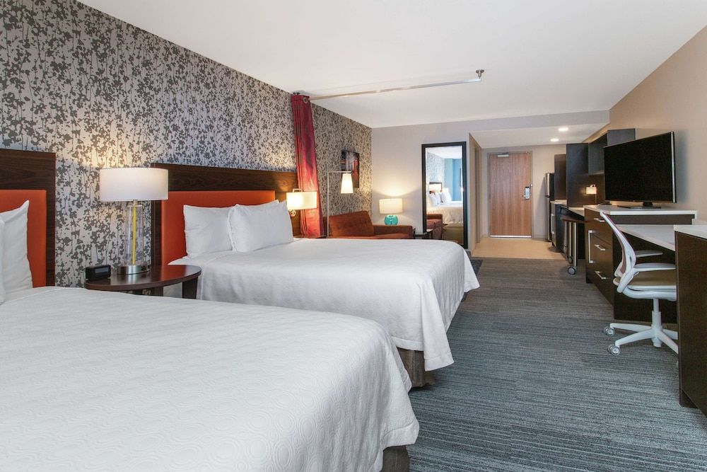 Studio, 2 Queen Beds, Accessible, Bathtub