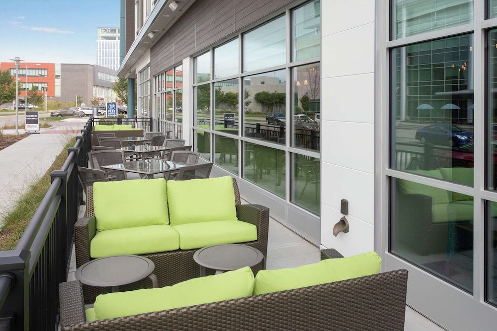 undefined Hilton Garden Inn Omaha Aksarben Village 6