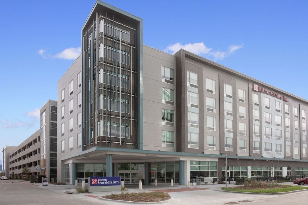 undefined Hilton Garden Inn Omaha Aksarben Village 7