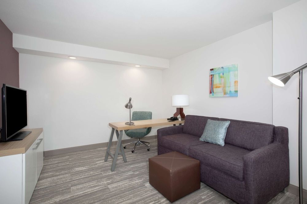 undefined Hilton Garden Inn Omaha Aksarben Village