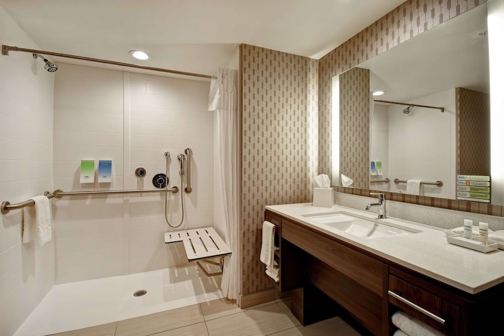 Studio, 2 Queen Beds, Accessible (Transfer Shower)