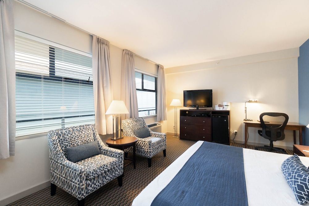 Deluxe Room, 1 King Bed