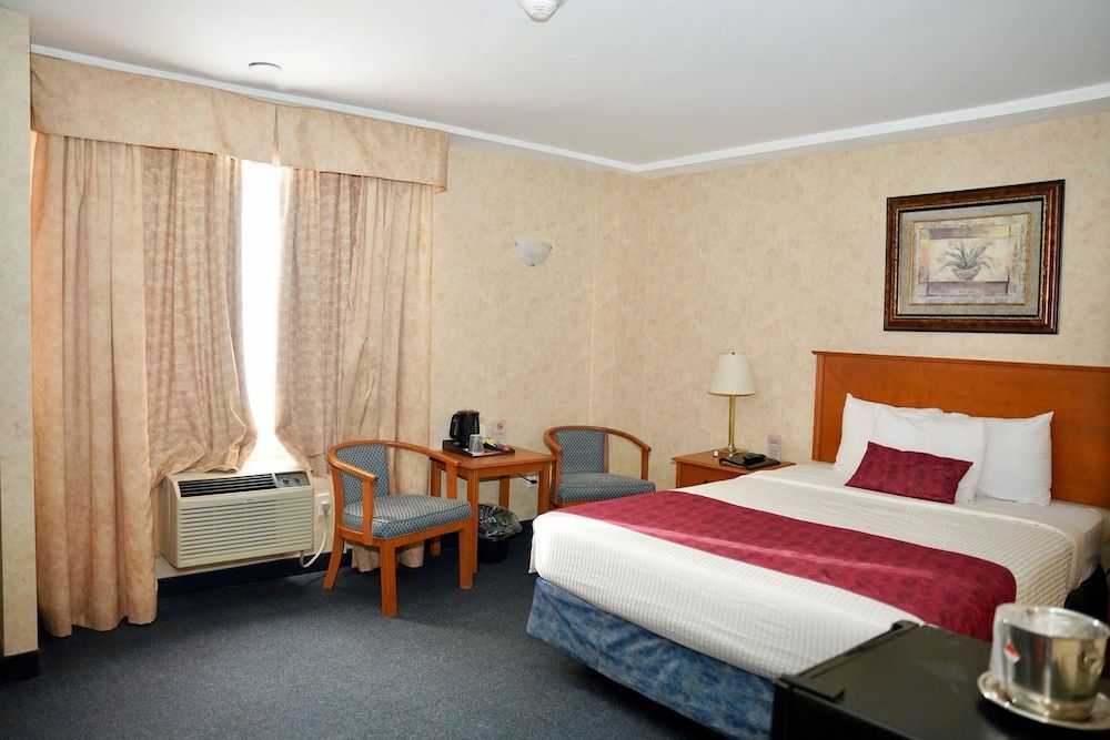 undefined Glengate Hotel & Suites 6