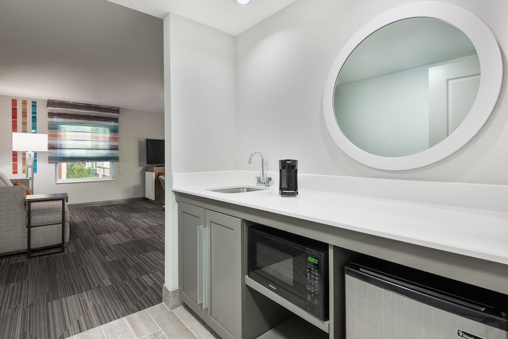 undefined Hampton Inn & Suites Atlanta Buckhead Place 9