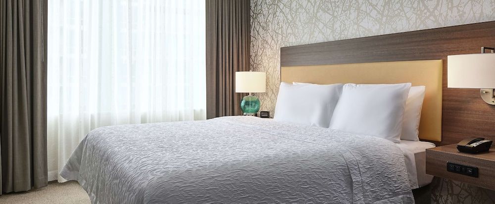 undefined Home2 Suites by Hilton Chicago McCormick Place 4