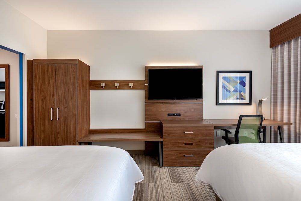 Standard Room, 2 Queen Beds, Accessible (Communication)