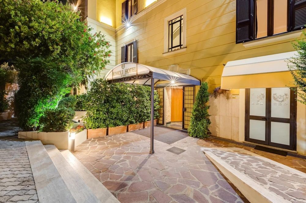 undefined Romoli Hotel 9