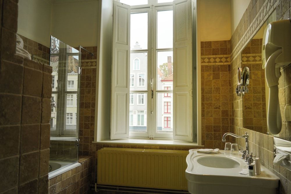 Martin's Relais Comfort Double or Twin Room 12