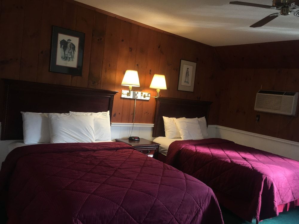 Stonybrook Motel & Lodge Standard Double Room