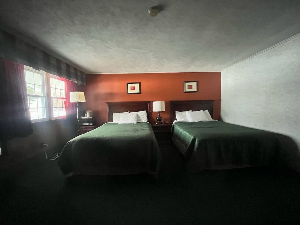 Stonybrook Motel & Lodge Standard Double Room 5