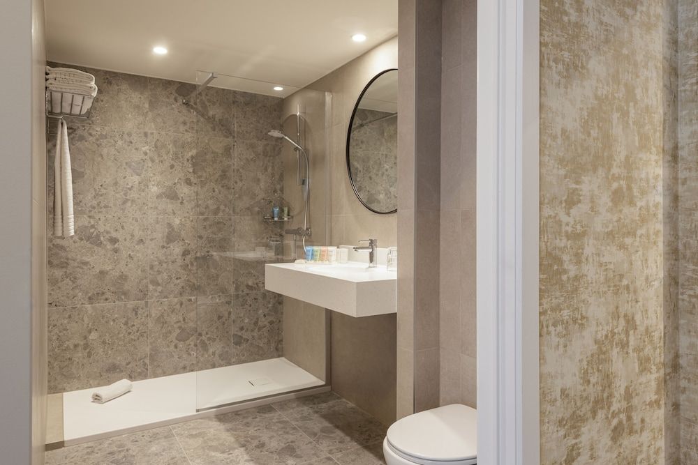 Dukes’ Academie – by Dukes’ Hotel Collection Classic Double Room 8