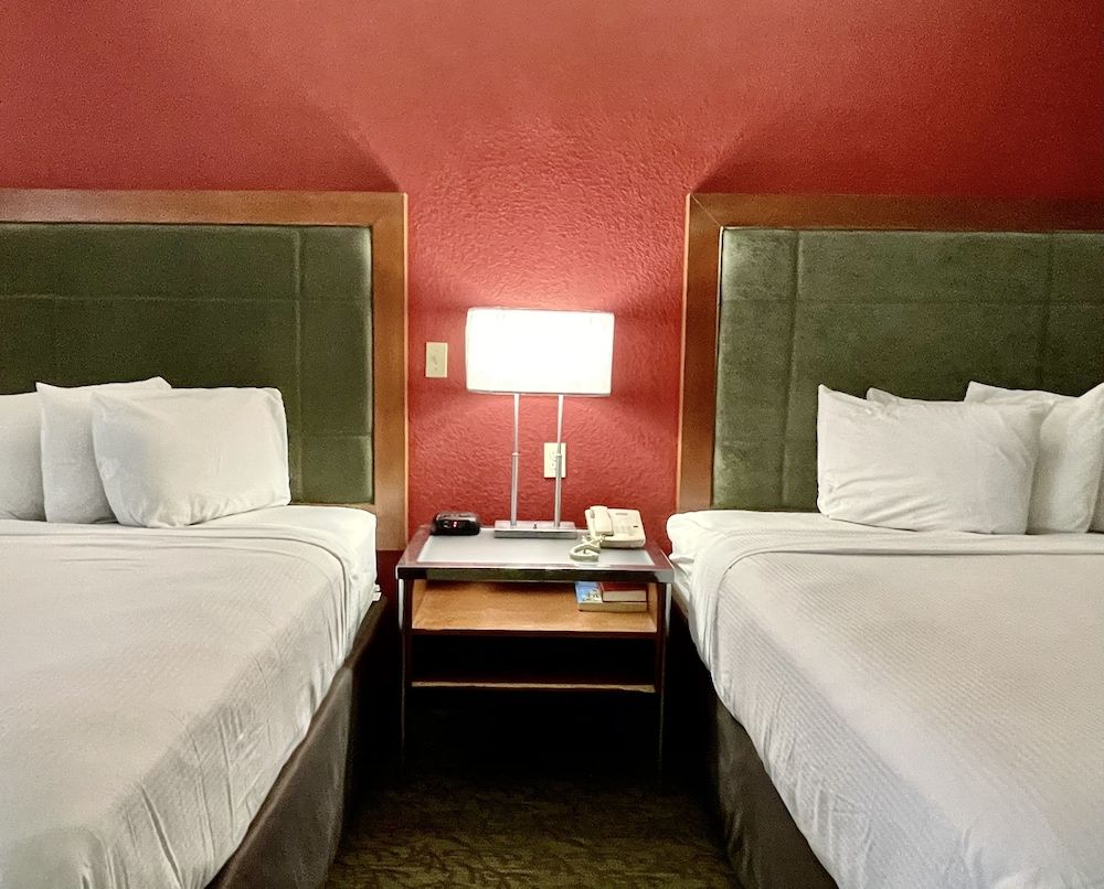 Exclusive Room, 2 Queen Beds, Non Smoking, Refrigerator & Microwave