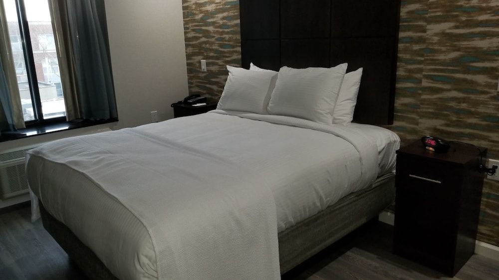 undefined Hotel Nirvana