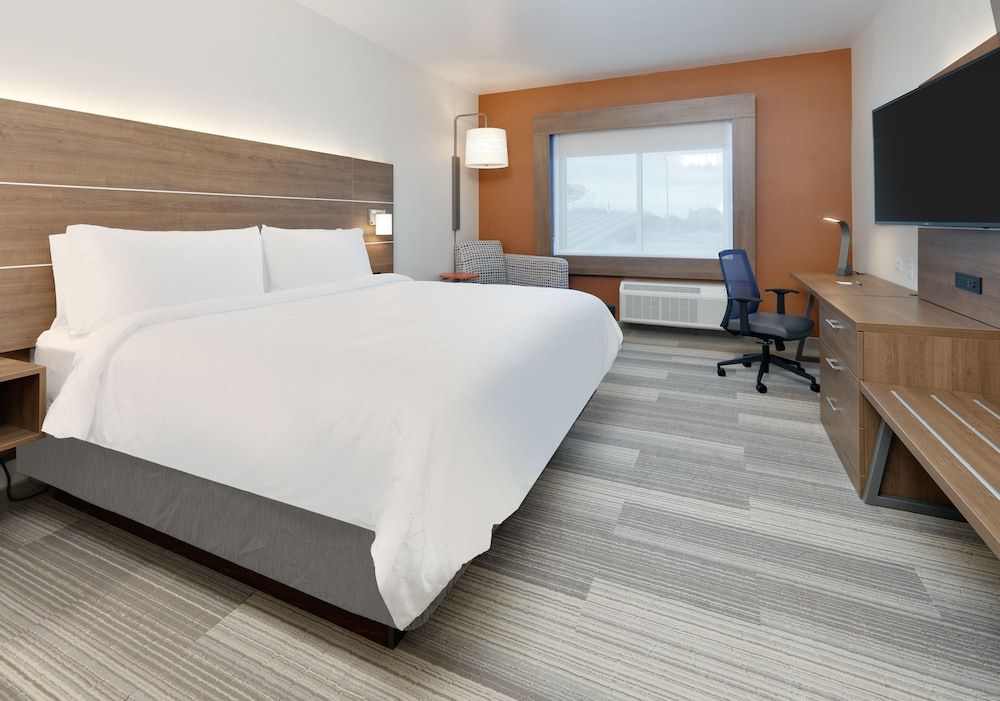 Standard Room, 1 King Bed