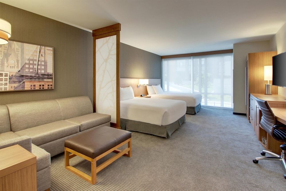 Room, 1 Queen Bed with Sofa bed, Accessible, Bathtub