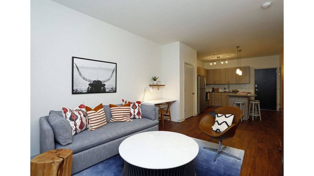 Suite Destination Downtown Austin