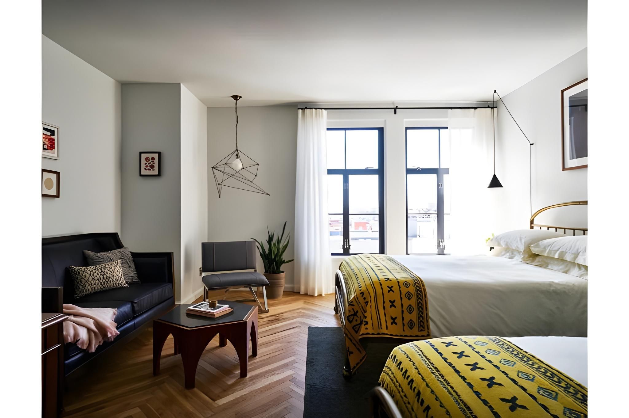 Standard Double Queen Room