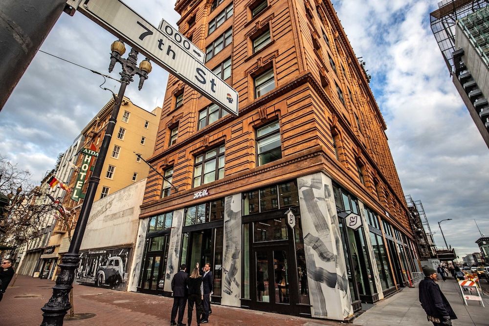 undefined YOTEL San Francisco 2