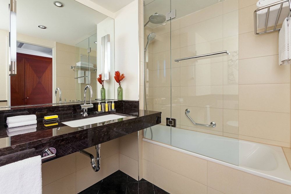 undefined Berlin Marriott Hotel 9