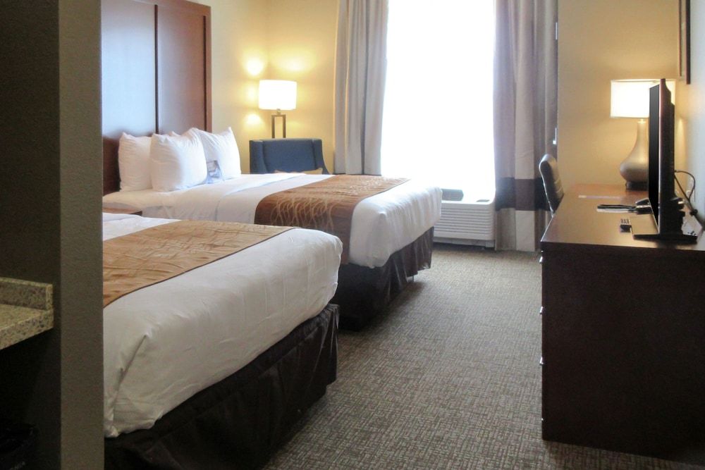 Standard Room, 2 Queen Beds, Non Smoking